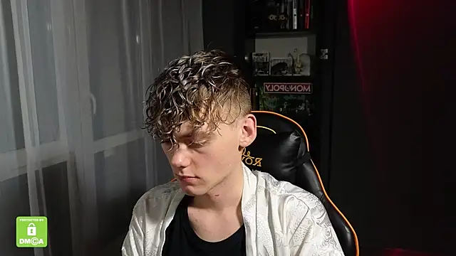 Keytaro online show from November 10, 2025, 1:37 am