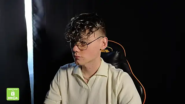 Keytaro online show from January 7, 2026, 11:12 am