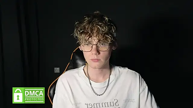 Keytaro online show from April 30, 2026, 8:53 am