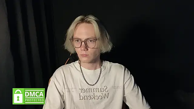 Keytaro online show from July 25, 2026, 3:31 pm