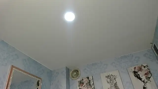 Isa little4u online show from January 31, 2025, 6:14 pm