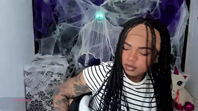 Marce 22 online show from October 8, 2025, 1:25 am