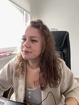 Snapshot of Fancy-Francy chatting on February 25, 2025, 12:34 pm Fancy-Francy online show from February 25, 2025, 12:34 pm