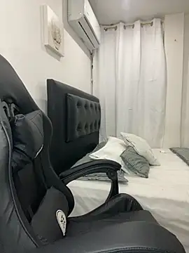 Snapshot of Belissa_miller chatting on September 27, 2025, 5:29 pm Belissa miller online show from September 27, 2025, 5:29 pm