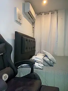 Snapshot of Belissa_miller chatting on February 23, 2026, 6:38 pm Belissa miller online show from February 23, 2026, 6:38 pm