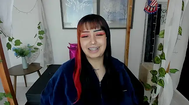 lussyevans24 online show from December 31, 2024, 6:48 am