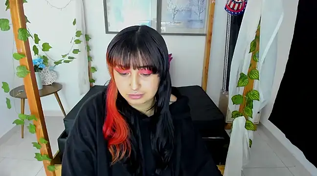 lussyevans24 online show from January 17, 2025, 4:39 am