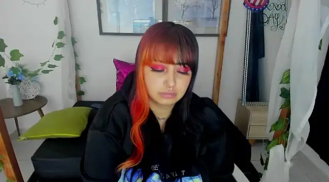 lussyevans24 online show from January 22, 2025, 7:46 am