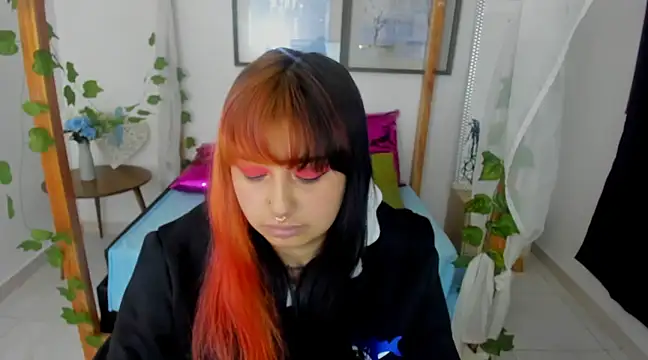 lussyevans24 online show from January 30, 2025, 3:55 am