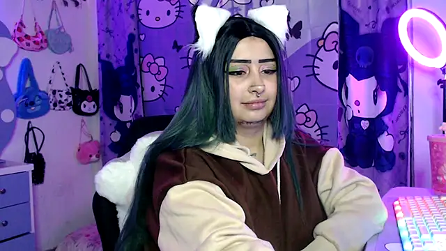 lussyevans24 online show from October 23, 2025, 4:45 am