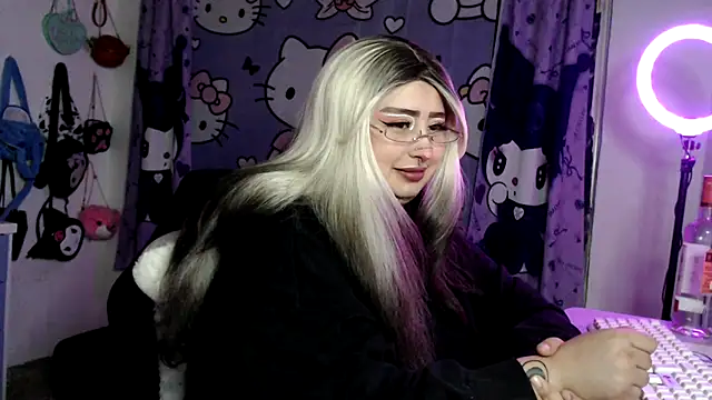 lussyevans24 online show from April 25, 2026, 3:31 am