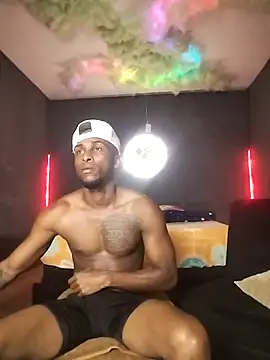 Ostinsanto online show from November 26, 2025, 2:56 am