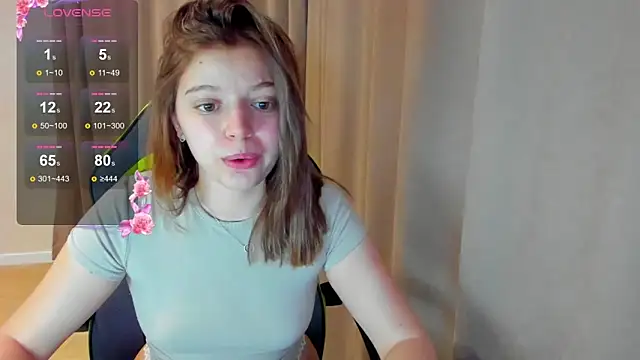 Snapshot of Nicky_Rosee chatting on February 11, 2026, 1:21 am Nicky Rosee online show from February 11, 2026, 1:21 am