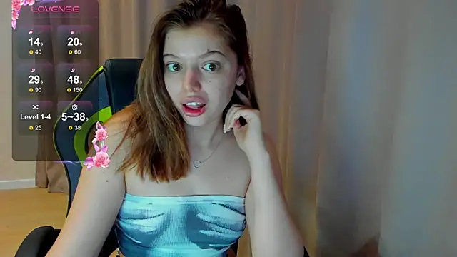 Snapshot of Nicky_Rosee chatting on February 26, 2026, 1:37 am Nicky Rosee online show from February 26, 2026, 1:37 am