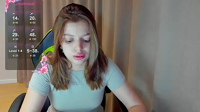 Snapshot of Nicky_Rosee chatting on March 6, 2026, 12:29 am Nicky Rosee online show from March 6, 2026, 12:29 am