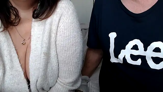 margotgra82 online show from October 10, 2025, 1:43 pm