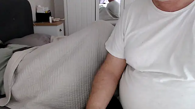 Snapshot of margotgra82 chatting on May 14, 2026, 7:48 am margotgra82 online show from May 14, 2026, 7:48 am