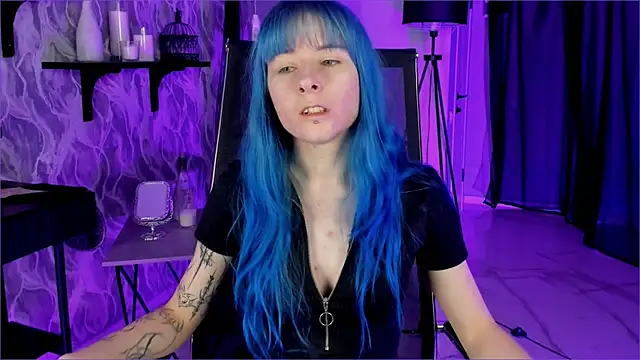 Snapshot of LexiWenford chatting on September 18, 2025, 2:57 am LexiWenford online show from September 18, 2025, 2:57 am