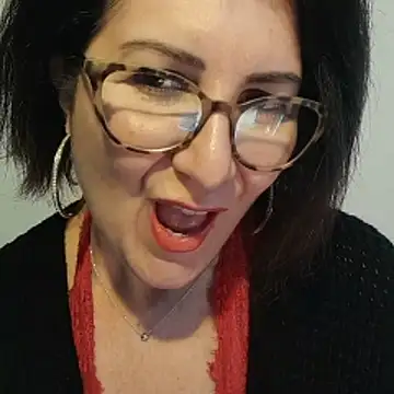 Viola8p online show from November 26, 2025, 2:07 pm