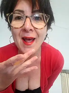 Viola8p online show from May 6, 2026, 1:27 pm
