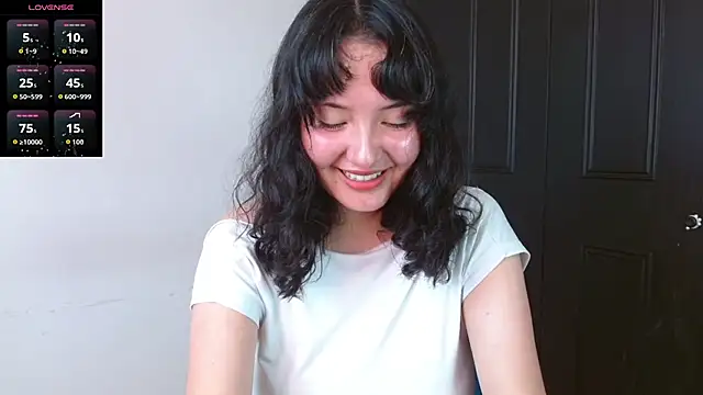 alexaa08 online show from May 20, 2026, 9:10 pm