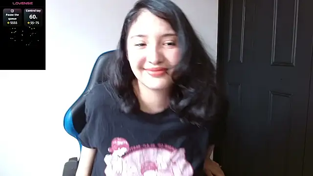 alexaa08 online show from May 22, 2026, 7:52 pm