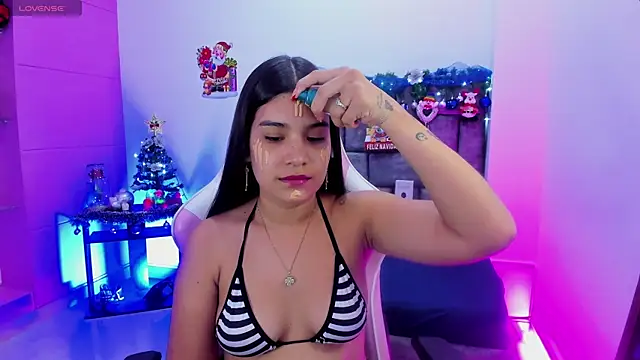 Snapshot of imsofy_ chatting on December 12, 2024, 7:48 pm imsofy online show from December 12, 2024, 7:48 pm
