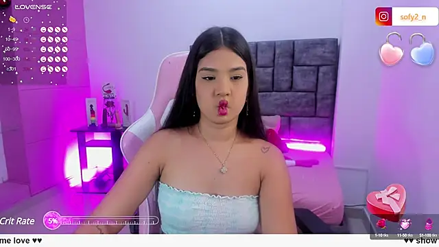 Snapshot of imsofy_ chatting on February 25, 2025, 4:21 pm imsofy online show from February 25, 2025, 4:21 pm