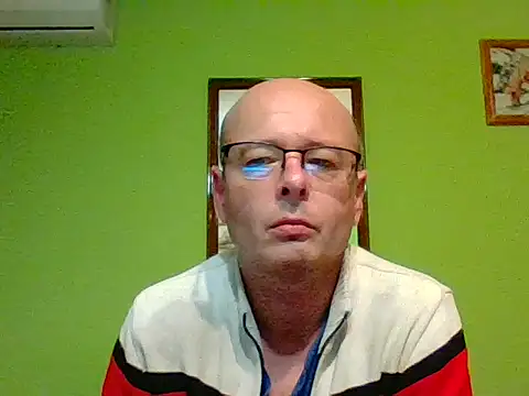 Snapshot of Tiger202441 chatting on October 17, 2025, 8:44 pm Tiger202441 online show from October 17, 2025, 8:44 pm
