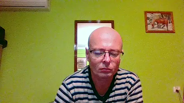 Tiger202441 online show from May 7, 2026, 8:47 pm