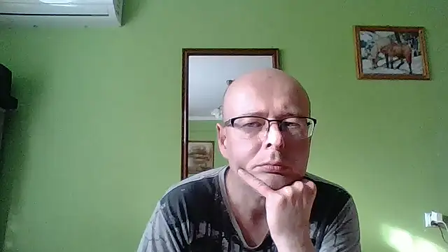 Tiger202441 online show from May 10, 2026, 4:12 pm