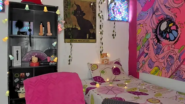 kittyzenn online show from March 11, 2025, 7:47 pm