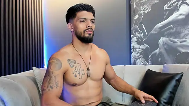 DannSaenz online show from January 8, 2025, 11:30 pm