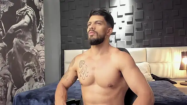 DannSaenz online show from January 11, 2025, 11:35 pm