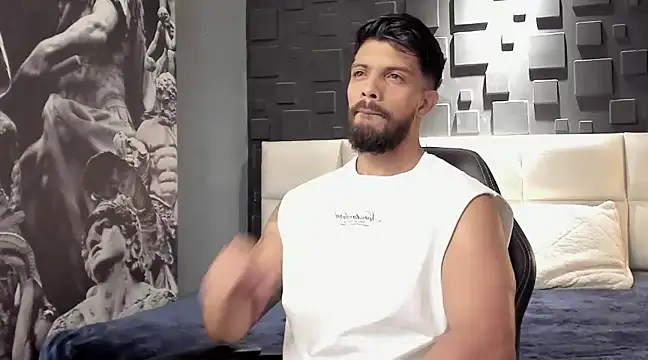 DannSaenz online show from January 12, 2025, 11:04 pm