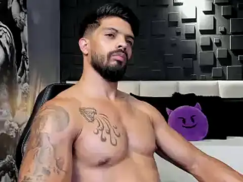 DannSaenz online show from January 31, 2025, 1:22 am