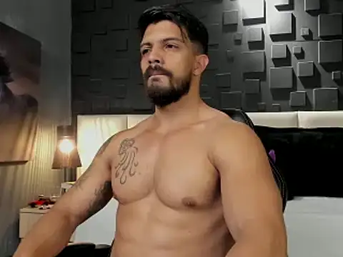 DannSaenz online show from February 2, 2025, 7:14 pm