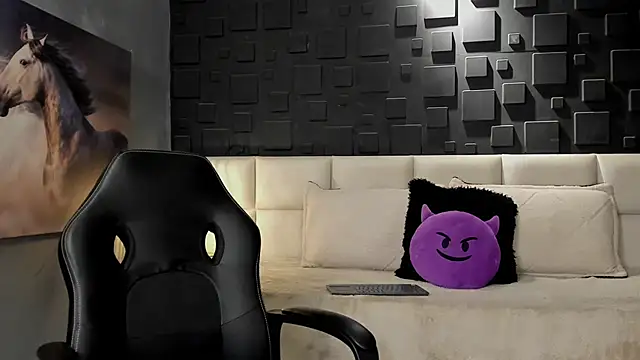 DannSaenz online show from February 7, 2025, 1:47 am