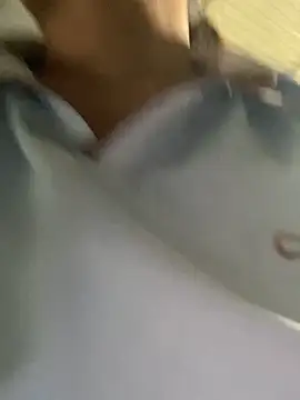 Snapshot of Linaannn chatting on October 17, 2025, 2:26 am Linaannn online show from October 17, 2025, 2:26 am