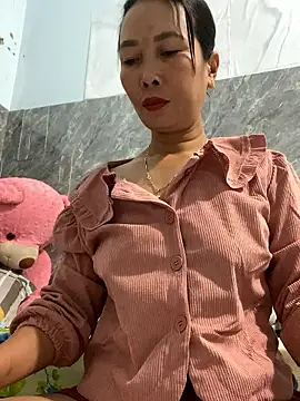 Linaannn online show from January 12, 2026, 11:54 pm