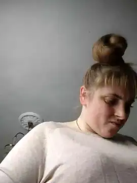 Snapshot of CoddessCrystal chatting on January 11, 2025, 12:40 pm CoddessCrystal online show from January 11, 2025, 12:40 pm