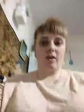 Snapshot of CoddessCrystal chatting on January 12, 2025, 3:36 pm CoddessCrystal online show from January 12, 2025, 3:36 pm