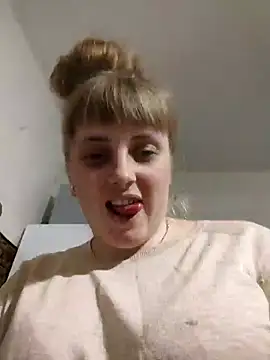 Snapshot of CoddessCrystal chatting on January 14, 2025, 5:56 pm CoddessCrystal online show from January 14, 2025, 5:56 pm