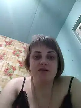 Snapshot of CoddessCrystal chatting on February 3, 2025, 4:57 am CoddessCrystal online show from February 3, 2025, 4:57 am