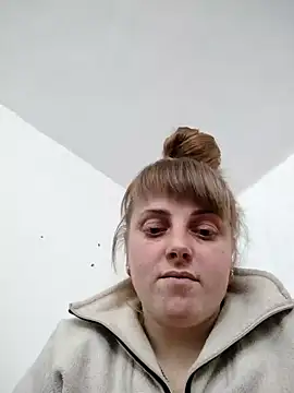 Snapshot of CoddessCrystal chatting on February 19, 2025, 12:22 pm CoddessCrystal online show from February 19, 2025, 12:22 pm
