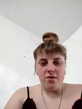 Snapshot of CoddessCrystal chatting on March 22, 2025, 5:28 am CoddessCrystal online show from March 22, 2025, 5:28 am