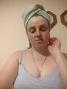 CoddessCrystal online show from June 20, 2026, 1:36 pm