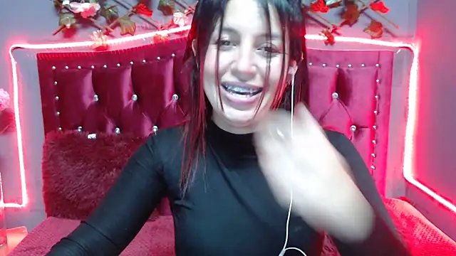 Melani cute02 online show from February 12, 2025, 7:02 am