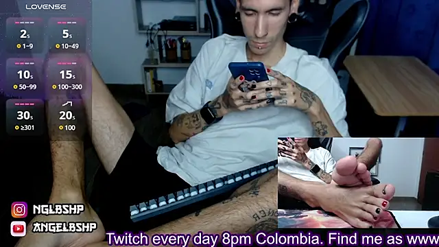  kyleowens  online show from January 19, 2025, 11:21 pm
