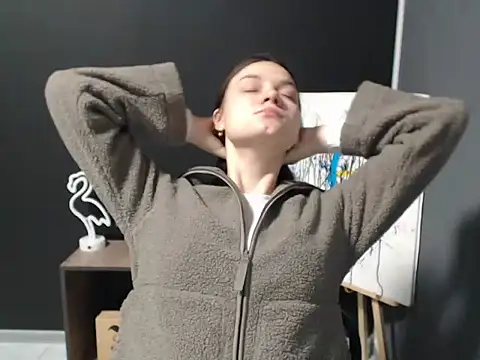 Snapshot of tart_girl chatting on December 4, 2024, 7:17 am tart girl online show from December 4, 2024, 7:17 am